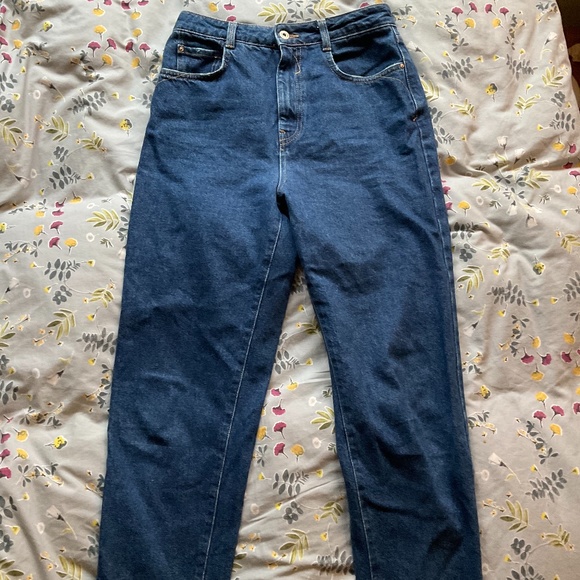 Zara High-Waisted Mom Jeans - Picture 1 of 3